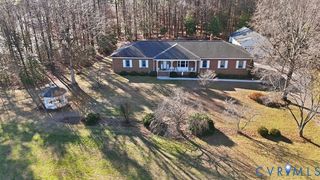 11211 Woodstock Heights Dr, Glen Allen, VA 23059
