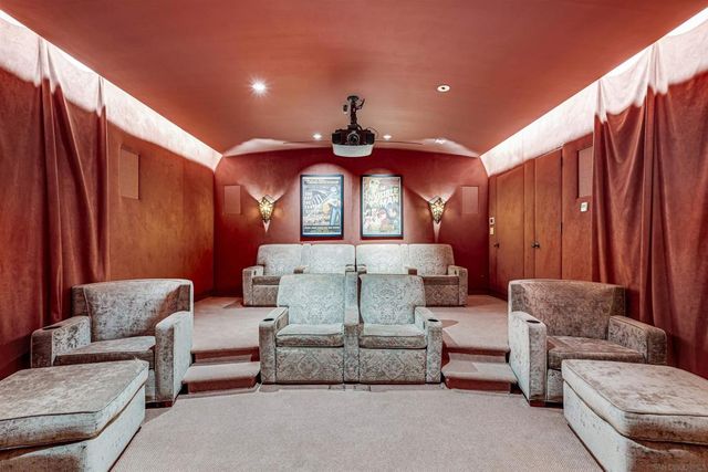 1205 Muirlands Dr, La Jolla, CA 92037