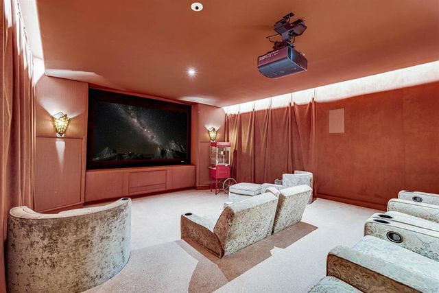 1205 Muirlands Dr, La Jolla, CA 92037