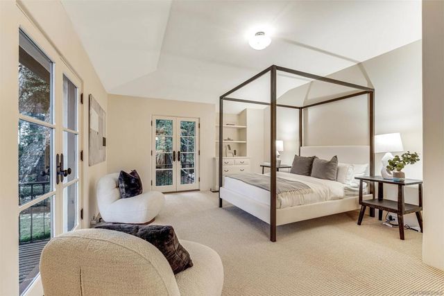 1205 Muirlands Dr, La Jolla, CA 92037