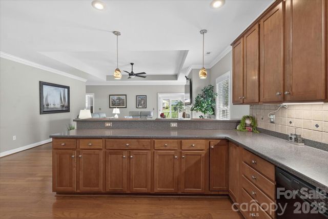1047 Curry Way, Matthews, NC 28104