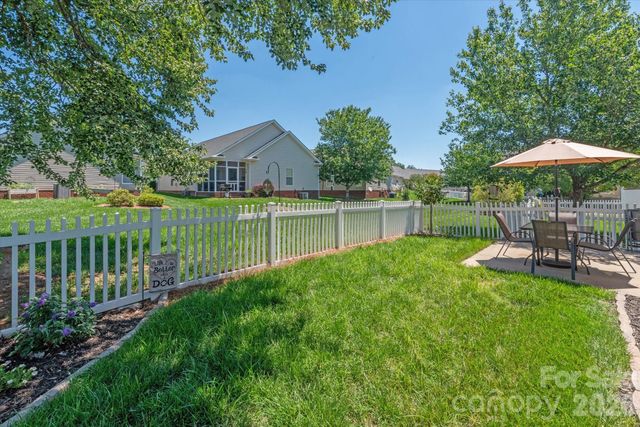 1047 Curry Way, Matthews, NC 28104