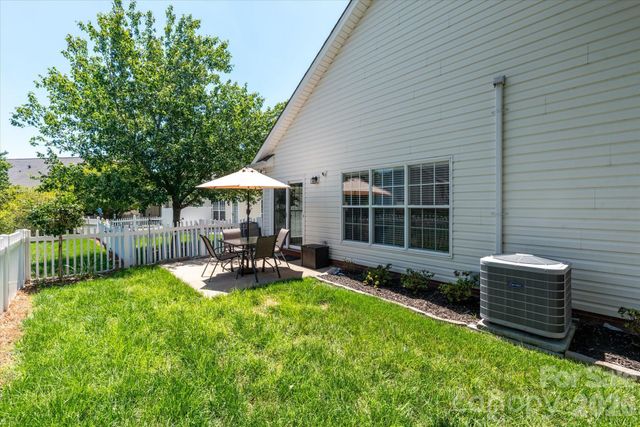1047 Curry Way, Matthews, NC 28104