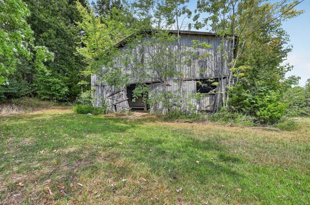 114 Tom Beasley Rd, Westmoreland, TN 37186