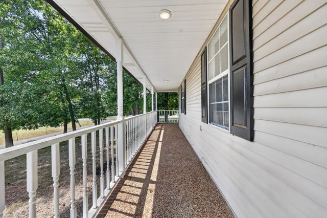 114 Tom Beasley Rd, Westmoreland, TN 37186
