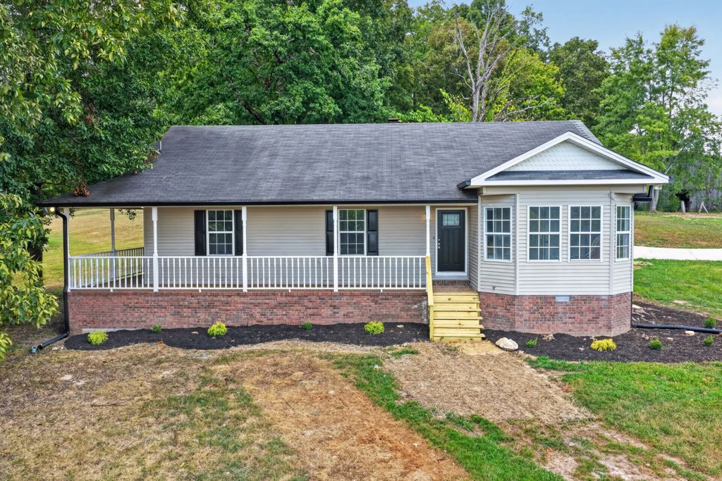 114 Tom Beasley Rd, Westmoreland, TN 37186