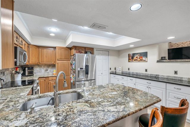 4934 UMBER WAY S, Tampa, FL 33624