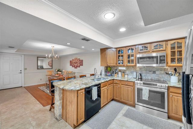 4934 UMBER WAY S, Tampa, FL 33624