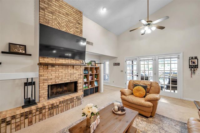 4934 UMBER WAY S, Tampa, FL 33624