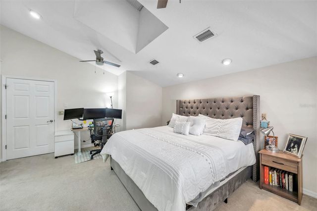 4934 UMBER WAY S, Tampa, FL 33624