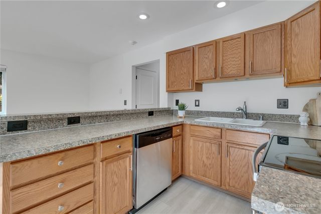 2013 Bush Avenue NW, Olympia, WA 98502