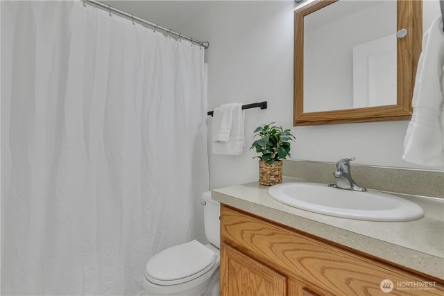 2013 Bush Avenue NW, Olympia, WA 98502