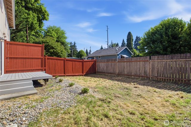 2013 Bush Avenue NW, Olympia, WA 98502