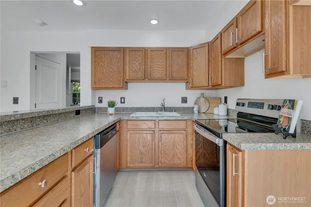 2013 Bush Avenue NW, Olympia, WA 98502