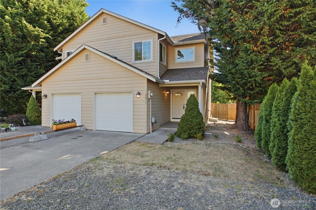 2013 Bush Avenue NW, Olympia, WA 98502