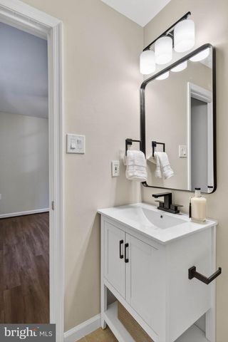 806 CATTAIL LN NE, Leesburg, VA 20176