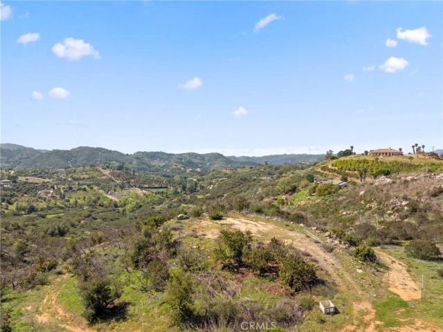 2 Las Palmeras, Temecula, CA 92590