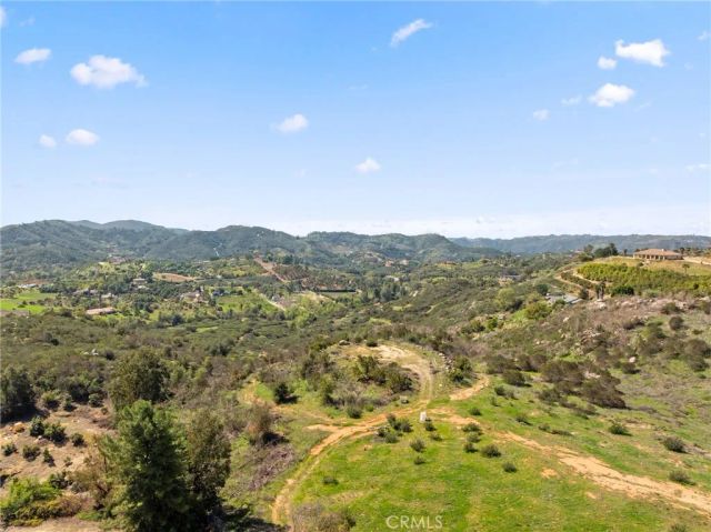 2 Las Palmeras, Temecula, CA 92590