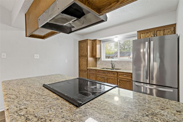 12015 Pompton Drive, Houston, TX 77089