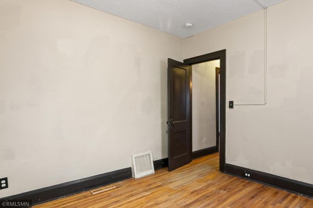 3251 Knox Avenue N, Minneapolis, MN 55412