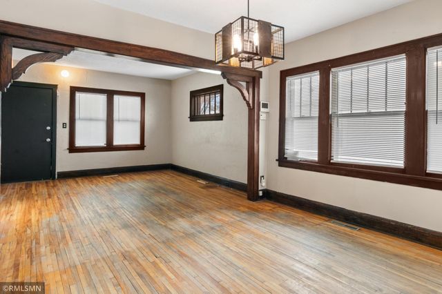 3251 Knox Avenue N, Minneapolis, MN 55412