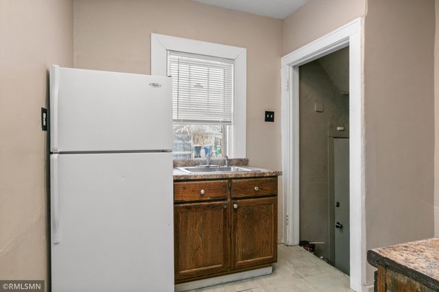 3251 Knox Avenue N, Minneapolis, MN 55412