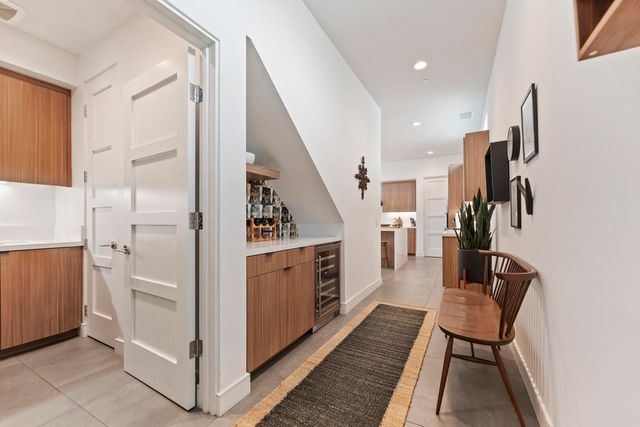 125 Blue Moon Drive, Palm Springs, CA 92262