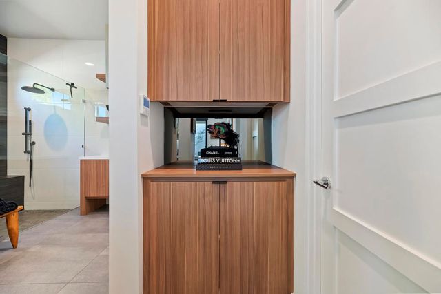 125 Blue Moon Drive, Palm Springs, CA 92262