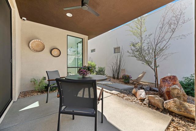 125 Blue Moon Drive, Palm Springs, CA 92262