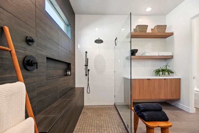 125 Blue Moon Drive, Palm Springs, CA 92262