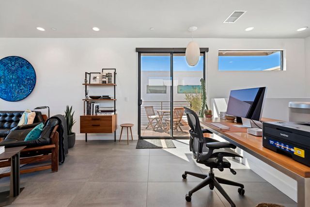 125 Blue Moon Drive, Palm Springs, CA 92262