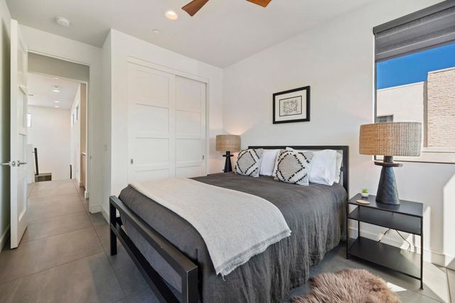 125 Blue Moon Drive, Palm Springs, CA 92262