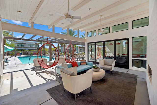 125 Blue Moon Drive, Palm Springs, CA 92262