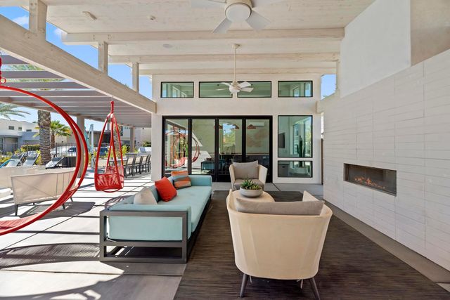 125 Blue Moon Drive, Palm Springs, CA 92262