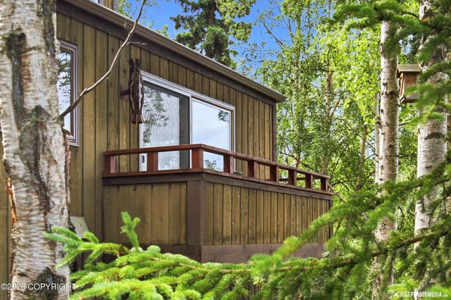 1750 George Bell Circle, Anchorage, AK 99515