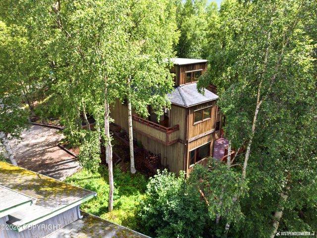 1750 George Bell Circle, Anchorage, AK 99515