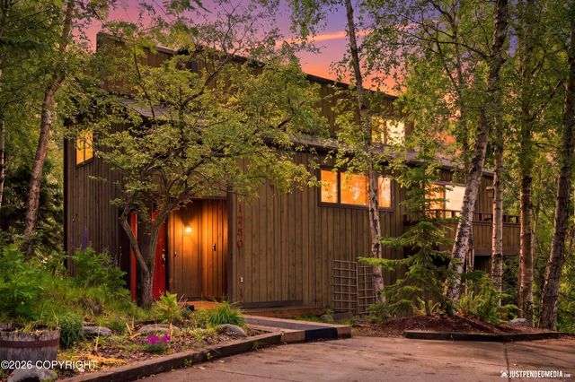 1750 George Bell Circle, Anchorage, AK 99515