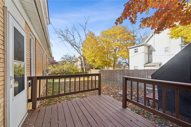 17 E Gaskill Ave, Jeannette, PA 15644