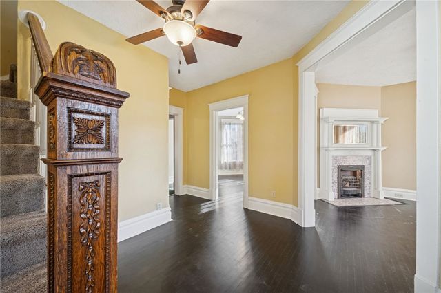 17 E Gaskill Ave, Jeannette, PA 15644