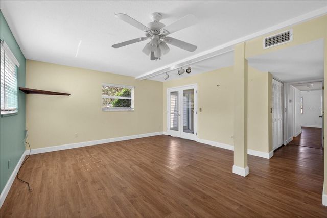 1005 BEAVER DRIVE, Tarpon Springs, FL 34689