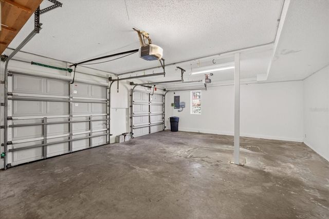 1005 BEAVER DRIVE, Tarpon Springs, FL 34689