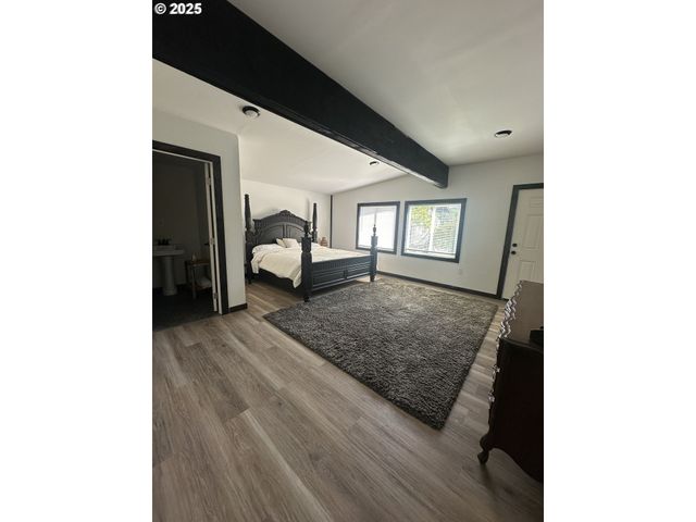 705 PARK Ave, Lakeside, OR 97449