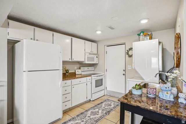 9571 S DAVID ST, Sandy, UT 84070