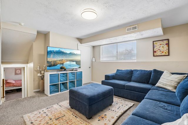 9571 S DAVID ST, Sandy, UT 84070