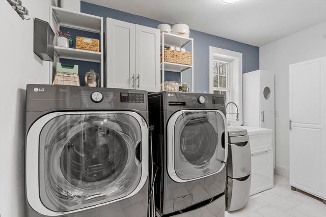 103 Keeneland Cir, Leominster, MA 01453