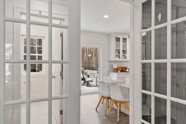 103 Keeneland Cir, Leominster, MA 01453