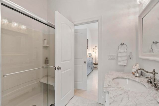 103 Keeneland Cir, Leominster, MA 01453