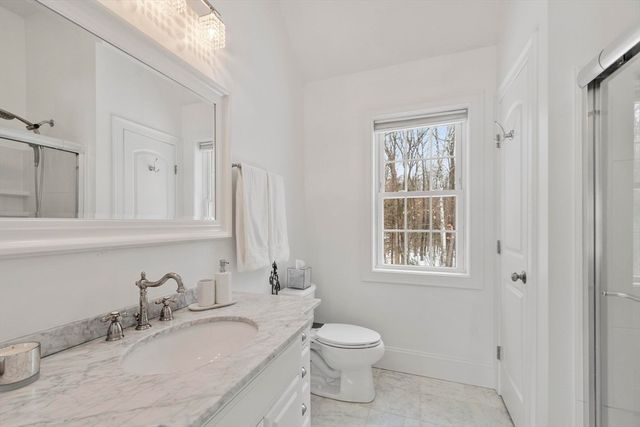 103 Keeneland Cir, Leominster, MA 01453