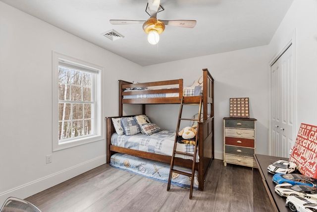 103 Keeneland Cir, Leominster, MA 01453