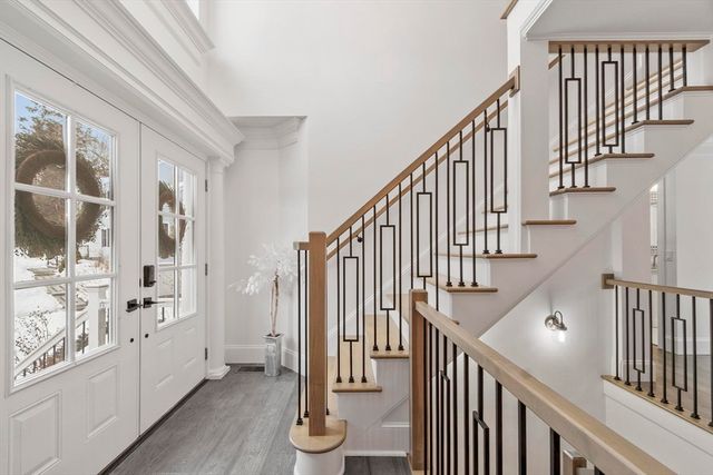 103 Keeneland Cir, Leominster, MA 01453